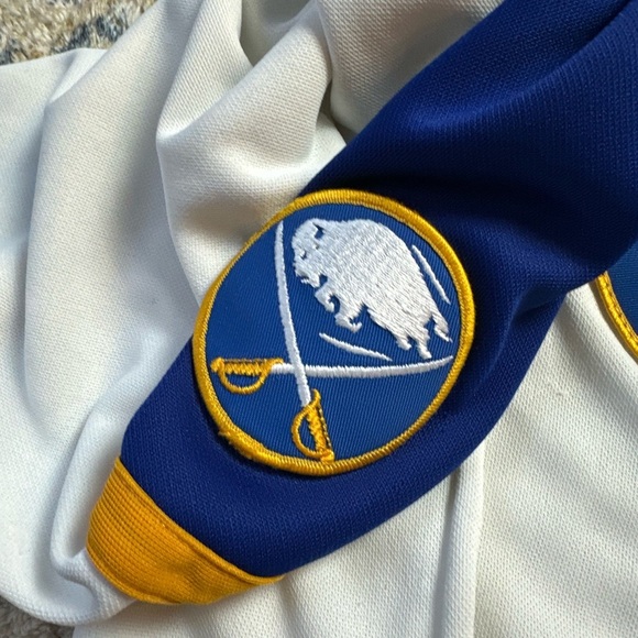 Vintage 80s NHL CCM Buffalo Sabres Perreault Jersey Size XL - Picture 9 of 11